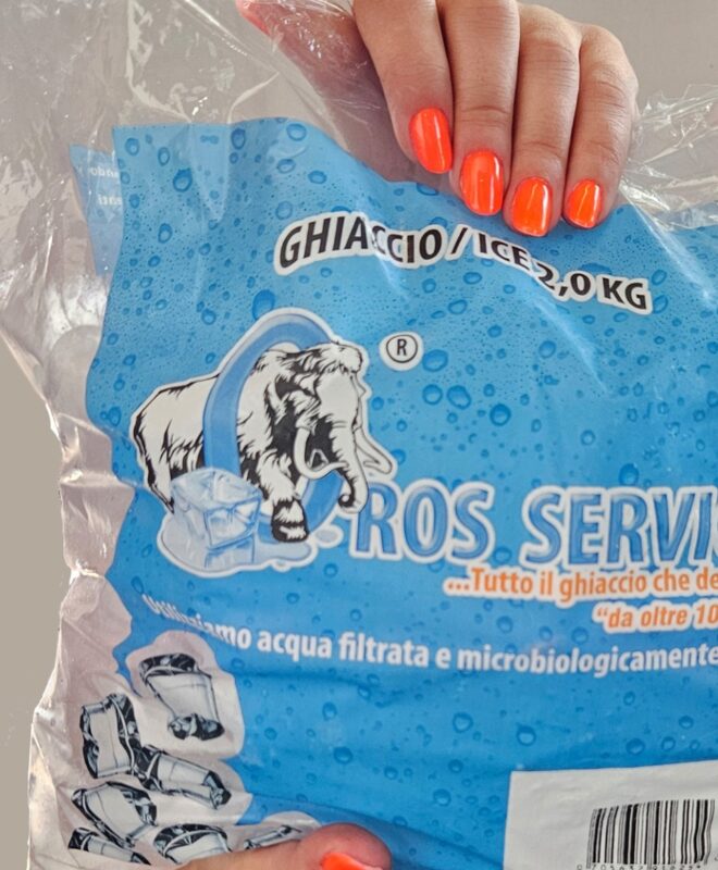 Ghiaccio Sardegna Oros Service cubo Charly